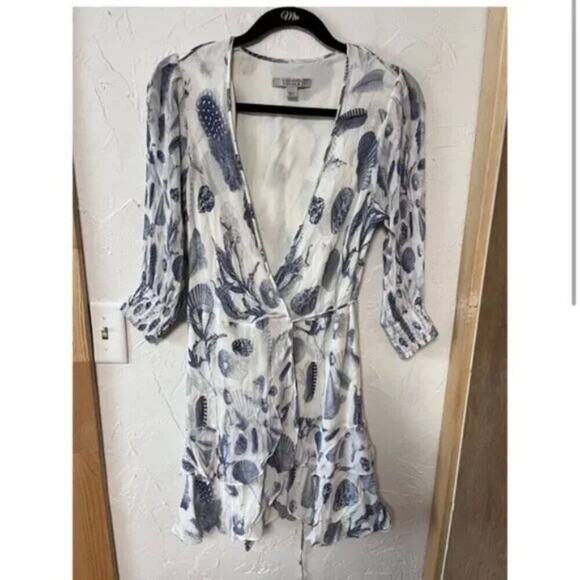 EUC AllSaints Ari Oceano Seashell Print Chiffon Wrap Dress Size 6 Blue & White - Picture 1 of 8